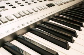 close up of an electric keyboard