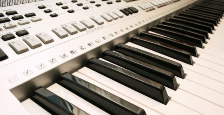 close up of an electric keyboard